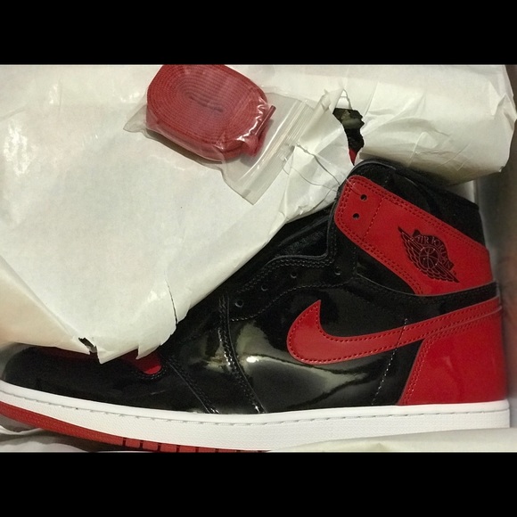 Air Jordan Retro 1 OG Patent Bred / Banned Size 8.5, 9, 11 - Picture 15 of 16